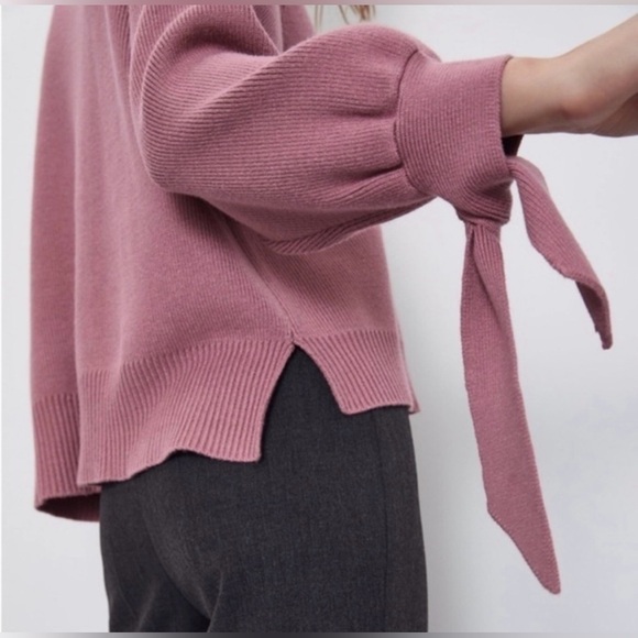 Zara Mauve Turtleneck Sweater with Tie Sleeves - Picture 3 of 10
